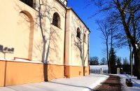 &quot;Ant bažnyčios sienų&quot; Rita Būgienė